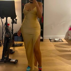 BRAND NEW Gold Maxi Dress (F21)